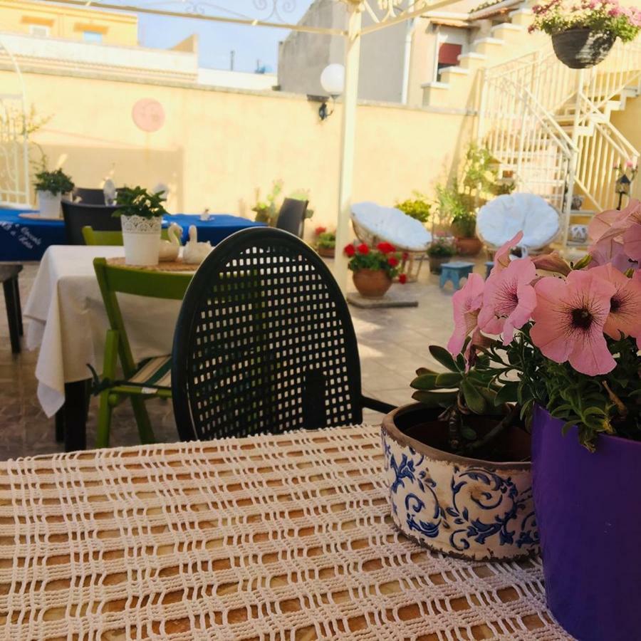 Fiori E Coccole Bed and Breakfast Noto Exteriör bild